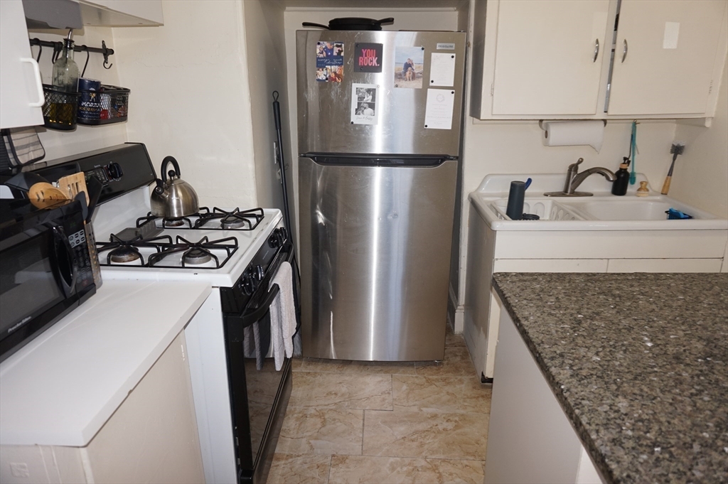 408 Crescent Street, Unit 4 Waltham, MA 02453 - Photo 15 of 16