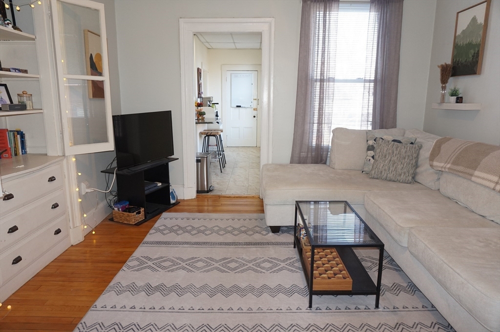 408 Crescent Street, Unit 4 Waltham, MA 02453 - Photo 4 of 16