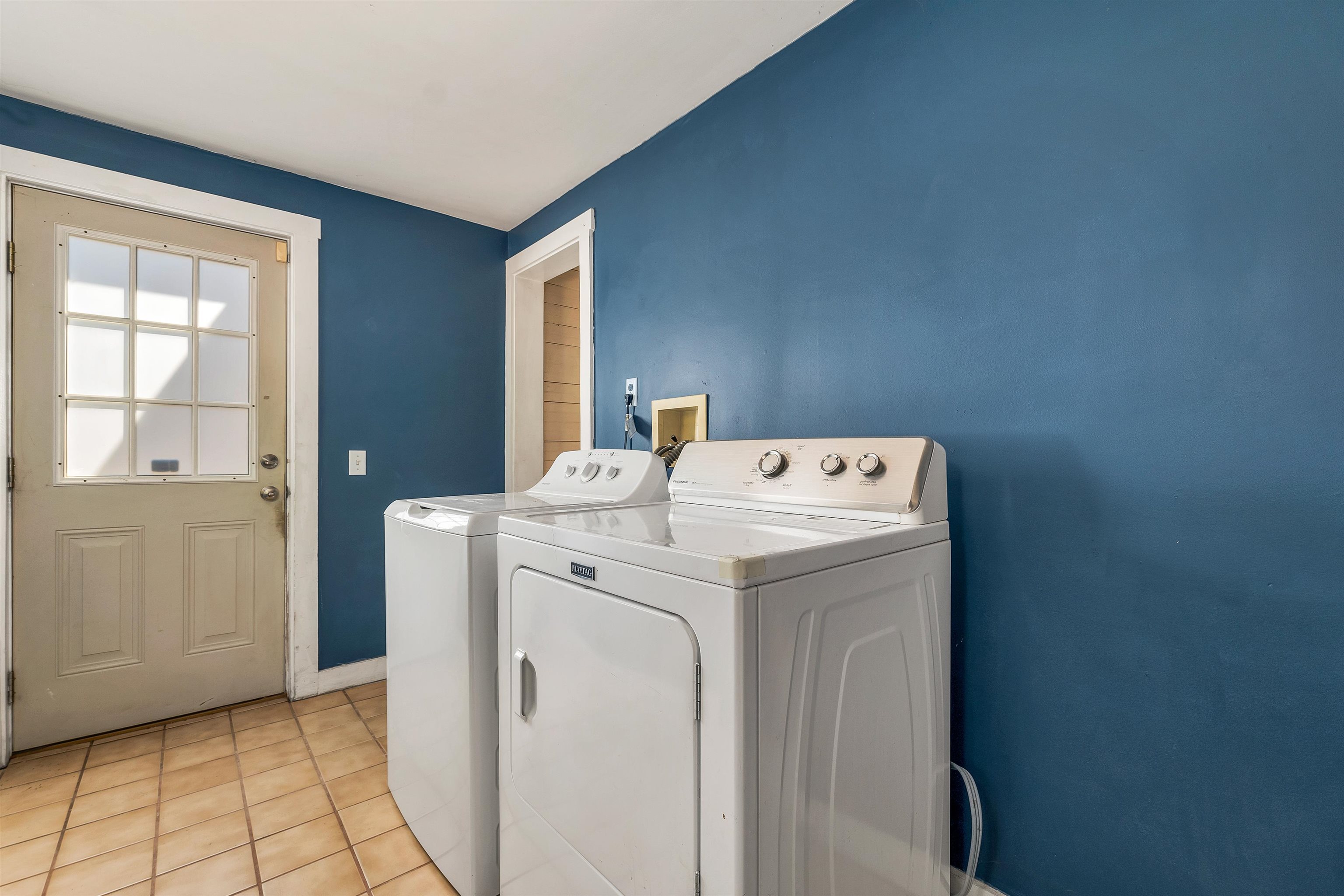 32 Summer Street Laconia, NH 03246 - Photo 25 of 33