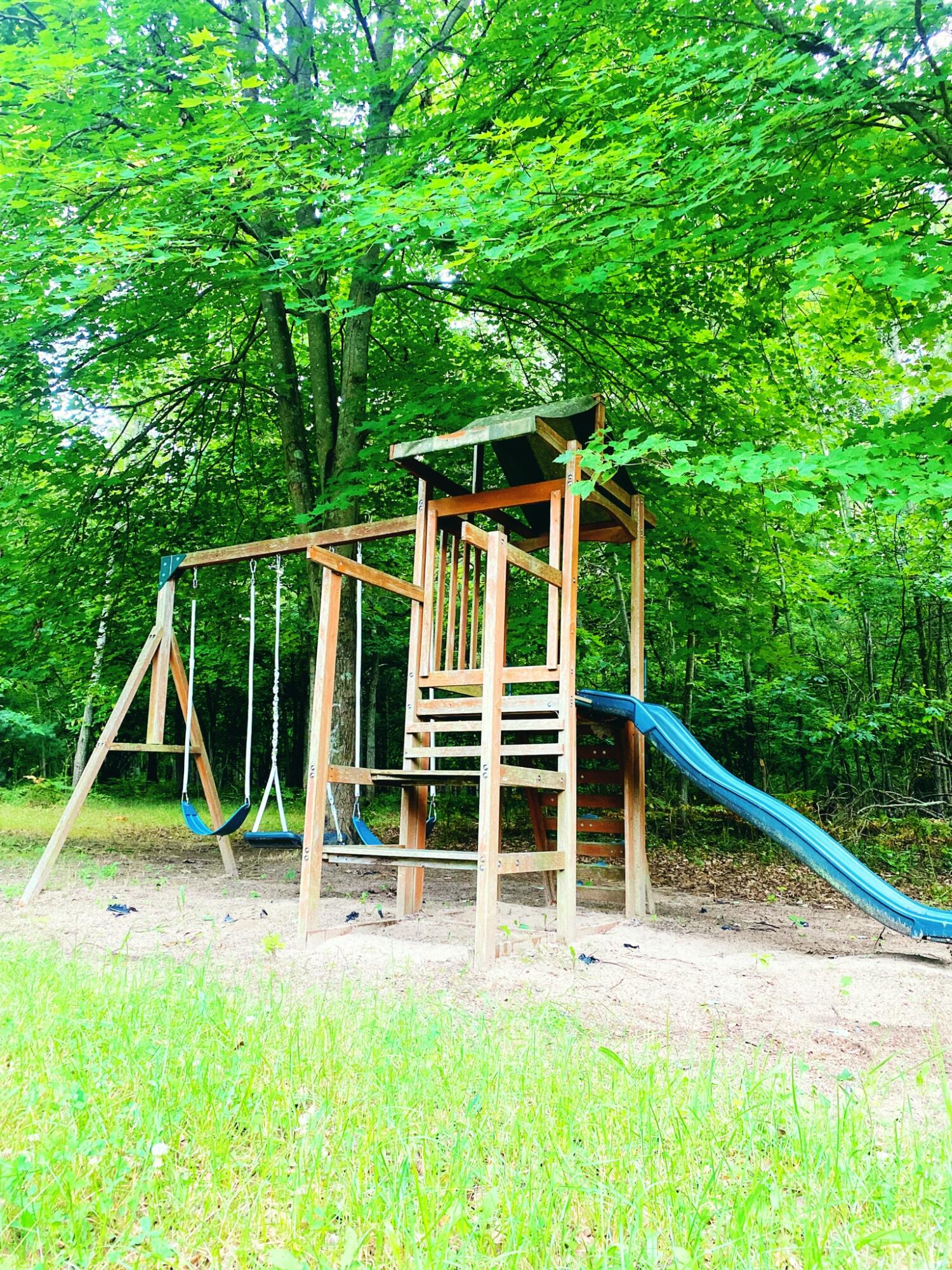 3611 Fenner Road Muskegon, MI 49445 - Photo 31 of 31 photo-output_0 (4)