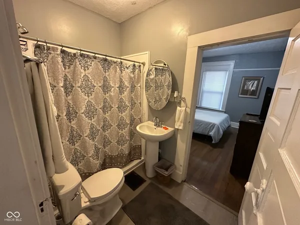 $1,500 | 4130 Rookwood Avenue, Indianapolis, IN 46208