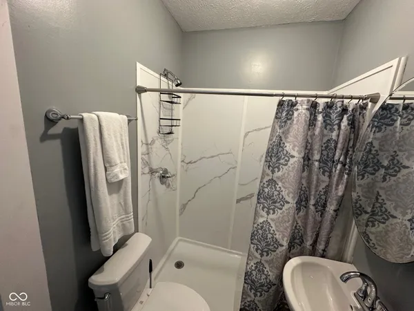 $1,500 | 4130 Rookwood Avenue, Indianapolis, IN 46208