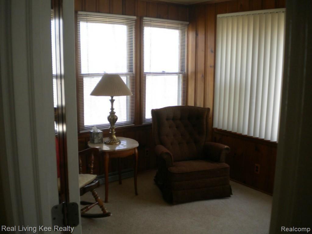 93 Childress Avenue Rochester, MI 48307 - Photo 5 of 8 Living Room.jpg