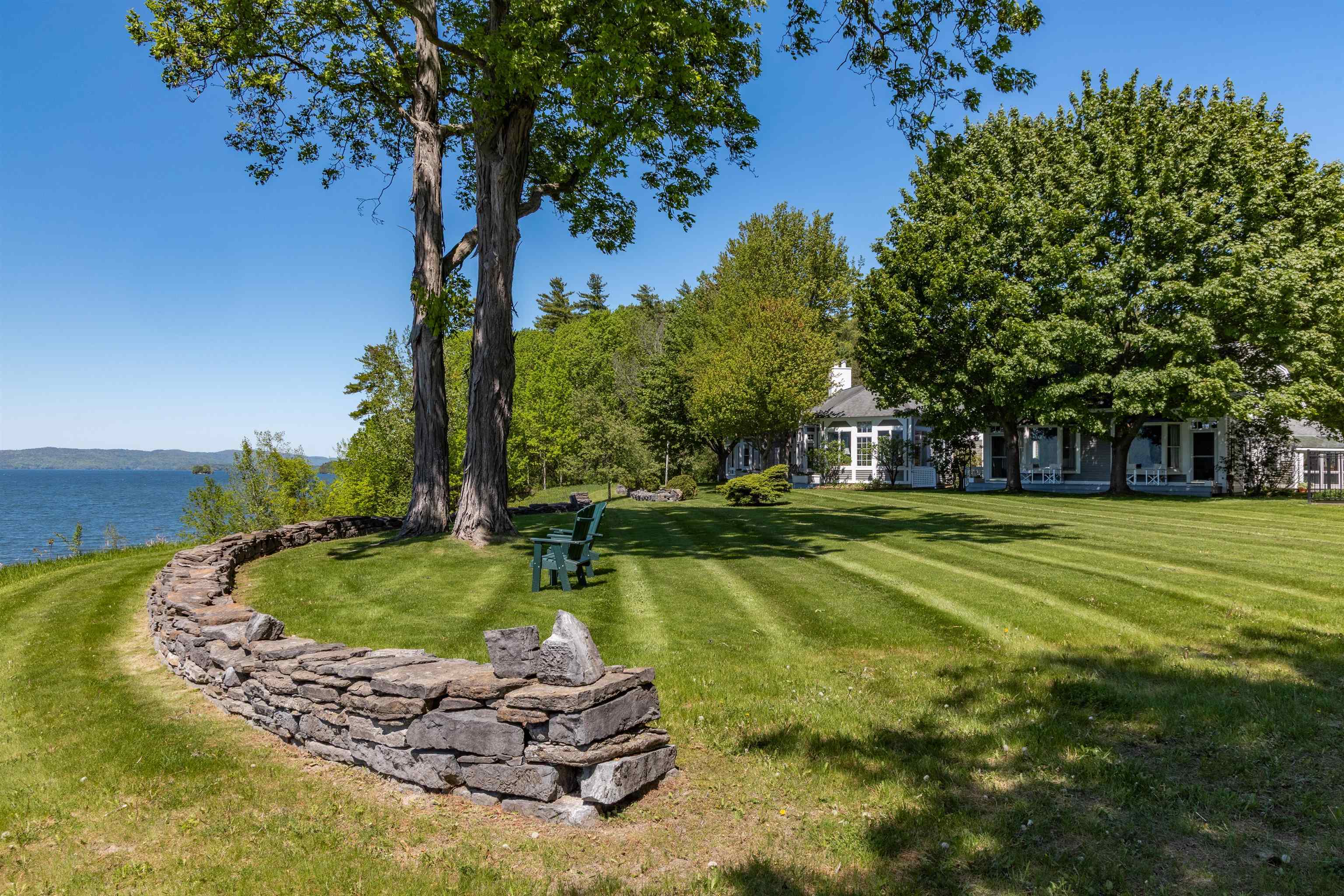 1462 Lake Road Panton, VT 05491 - Photo 4 of 33