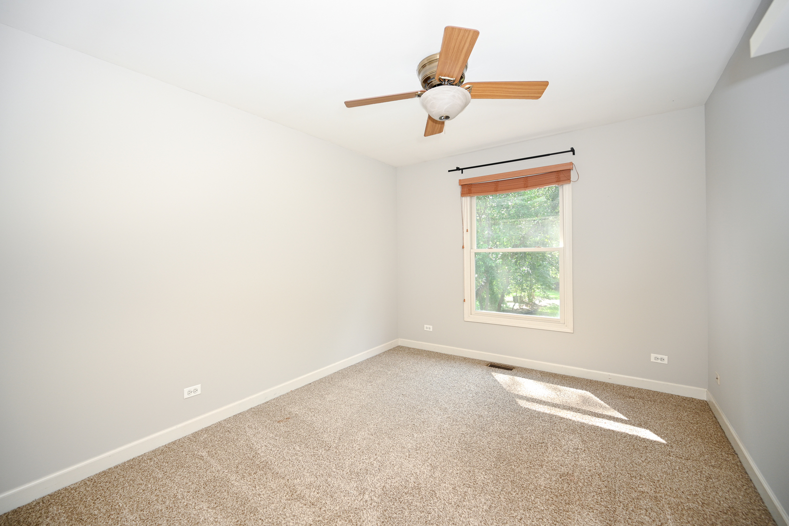 3S178 Pattermann Road Warrenville, IL 60555 - Photo 23 of 33 an empty room with a window