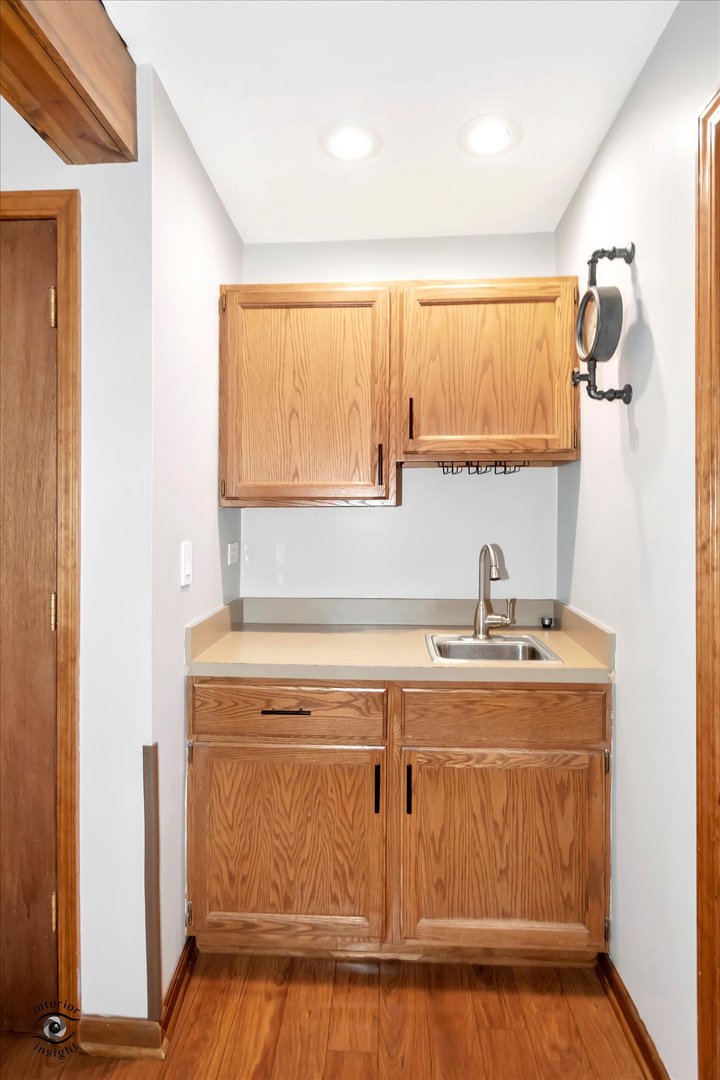 7030 Foster Road Downers Grove, IL 60516 - Photo 20 of 29 Gallery Image 20