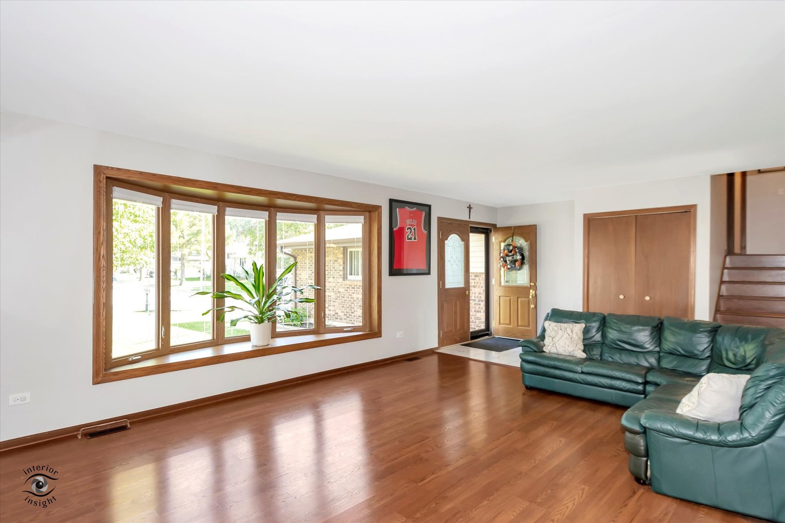 7030 Foster Road Downers Grove, IL 60516 - Photo 3 of 29 Gallery Image 3