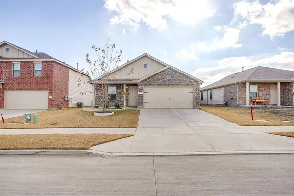 $2,100 | 6329 Becker Avenue, Fort Worth, TX 76123