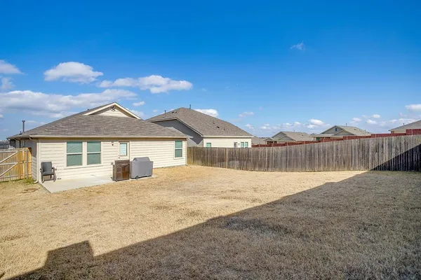 $2,100 | 6329 Becker Avenue, Fort Worth, TX 76123