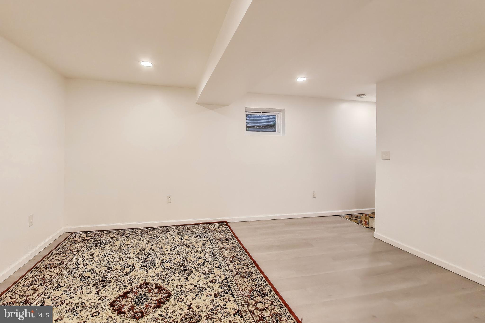 7726 Seven Locks Road Bethesda, MD 20817 - Photo 21 of 35