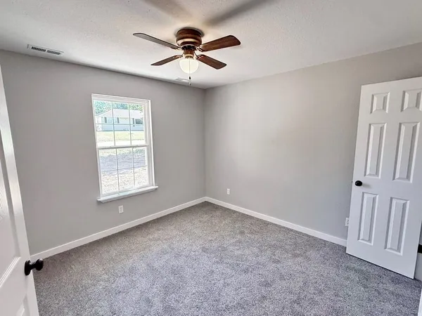 $125,900 | 904 South Kirkpatrick Street, El Dorado Springs, MO 64744