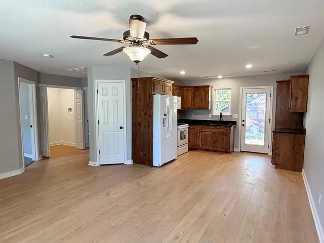 $125,900 | 904 South Kirkpatrick Street, El Dorado Springs, MO 64744