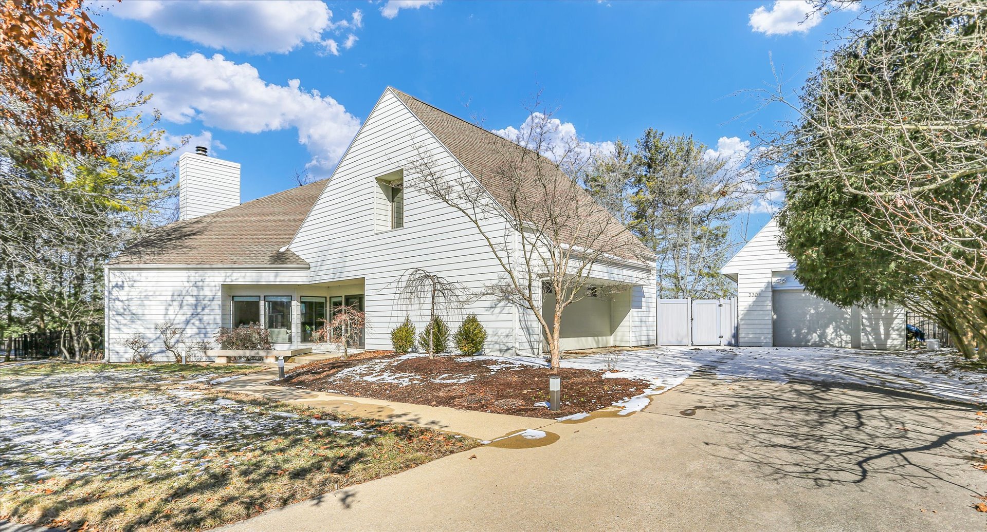 3301 Pine Circle Urbana, IL 61802 - Photo 1 of 1
