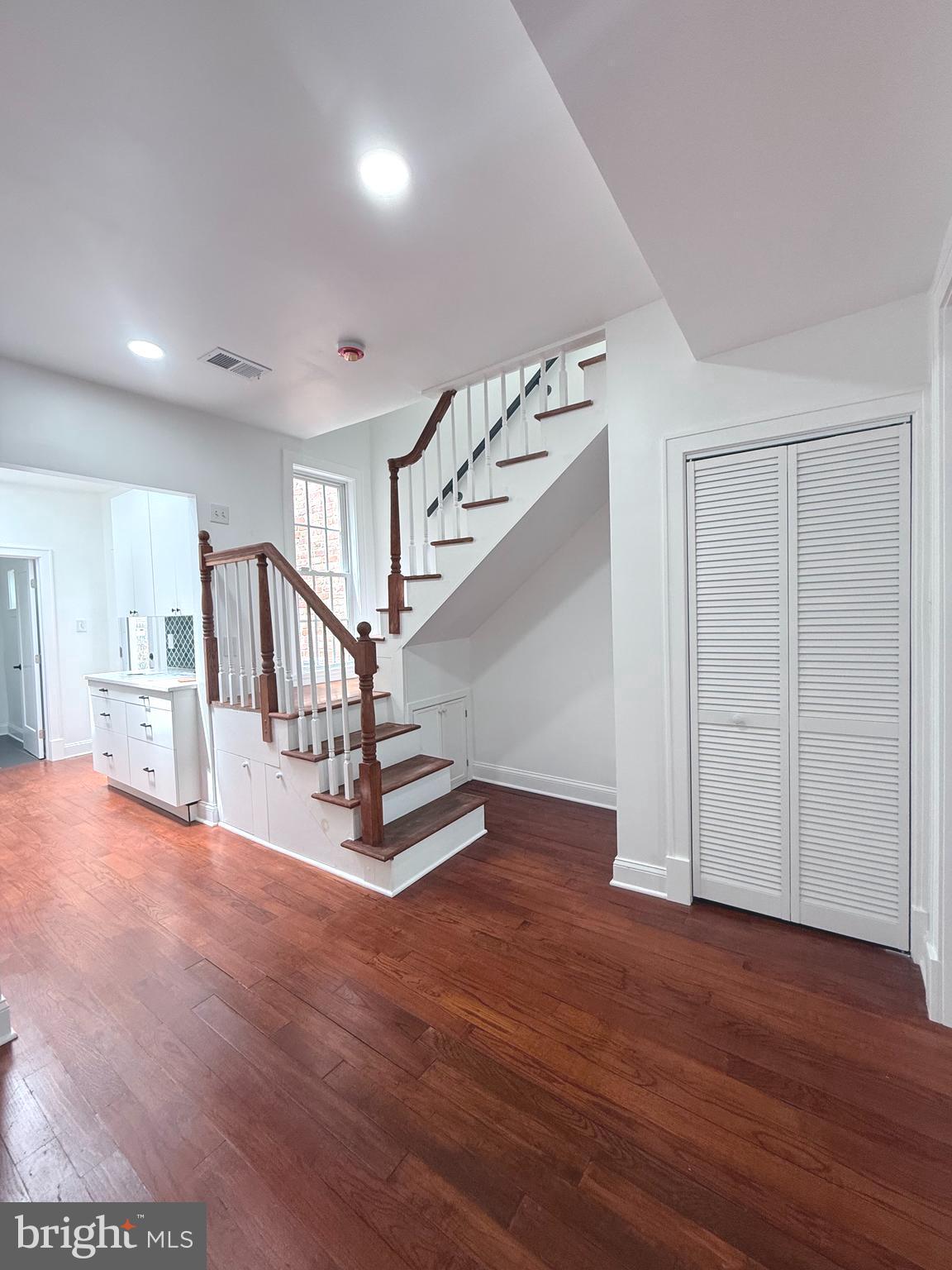 1113 Holbrook Terrace Northeast Washington, DC 20002 - Photo 10 of 72