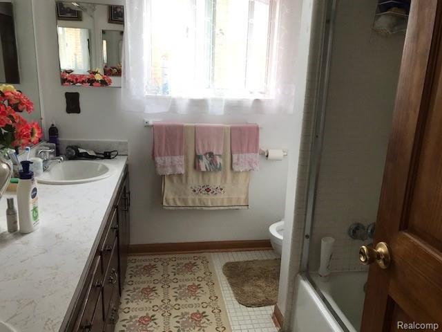 37249 Hacker Drive Sterling Heights, MI 48310 - Photo 23 of 34 IMG_3983.JPG