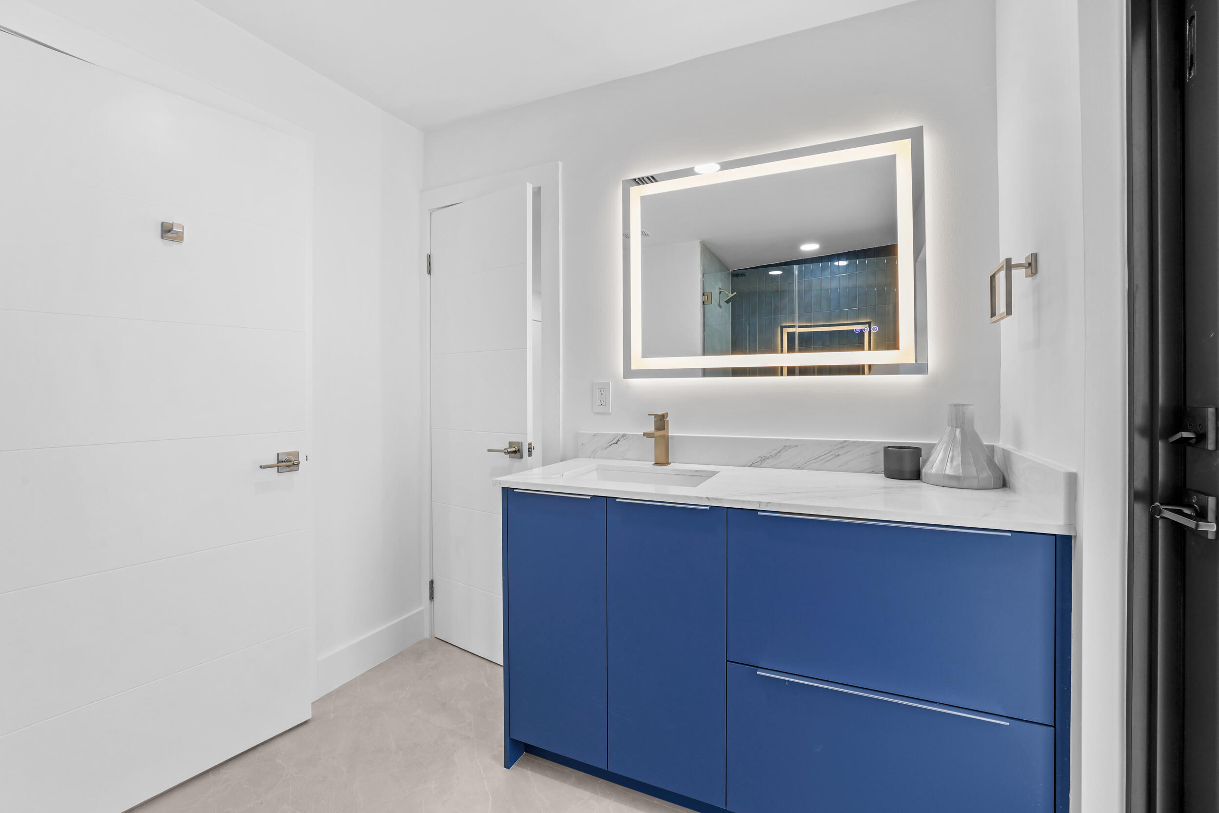 7571 Estrella Circle Boca Raton, FL 33433 - Photo 38 of 65 Cabana Bath