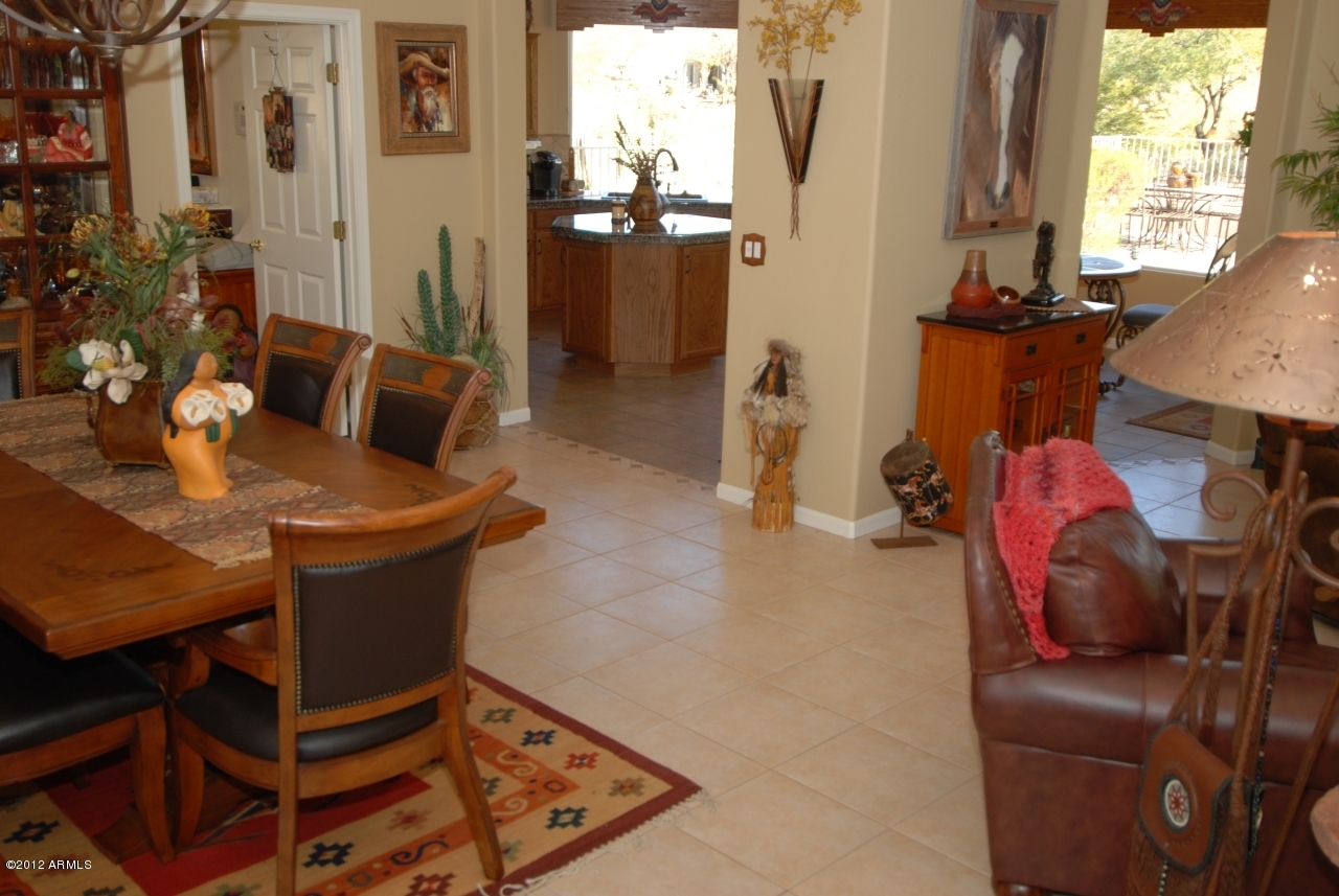7548 Rugged Ironwood Road Gold Canyon, AZ 85118 - Photo 16 of 38 7548 grtrm075 (9)