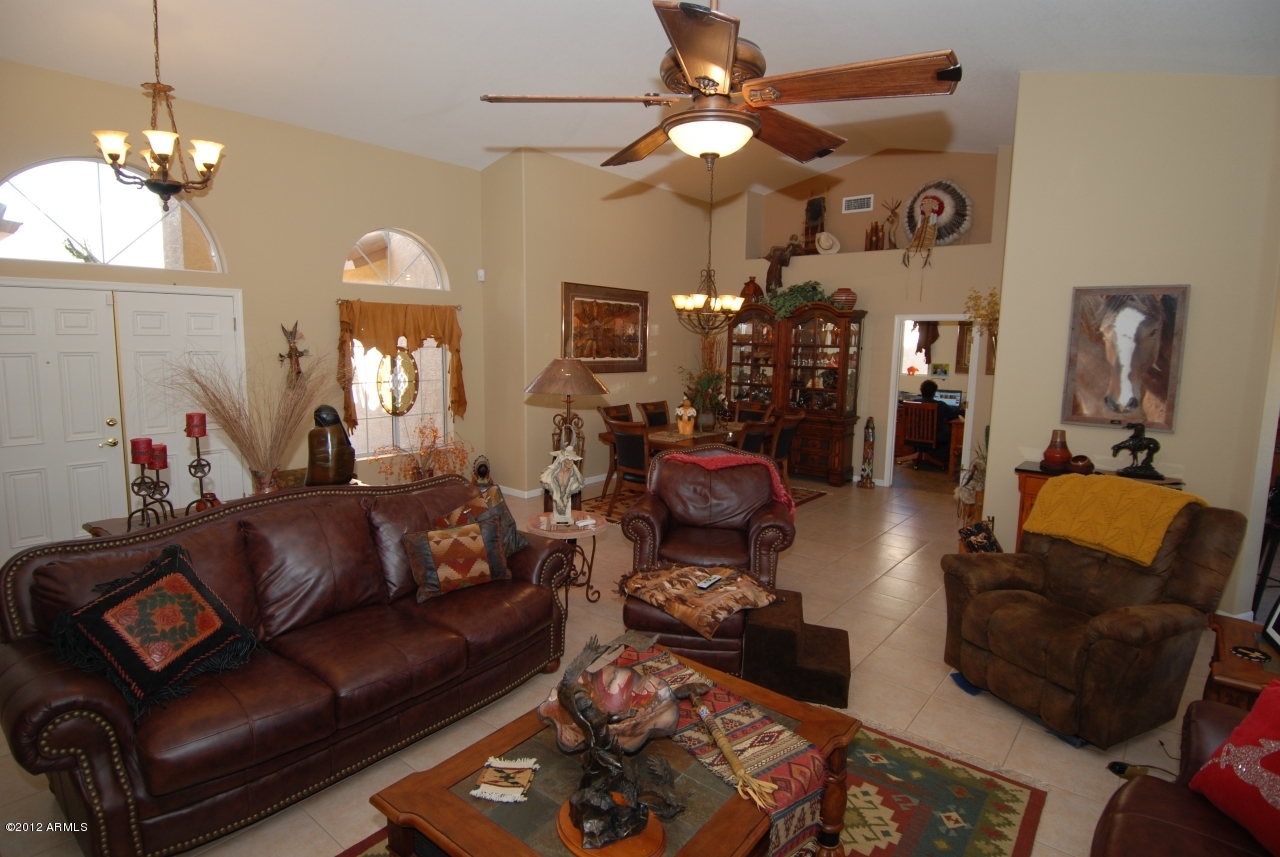 7548 Rugged Ironwood Road Gold Canyon, AZ 85118 - Photo 18 of 38 7548 grtrm075 (12)