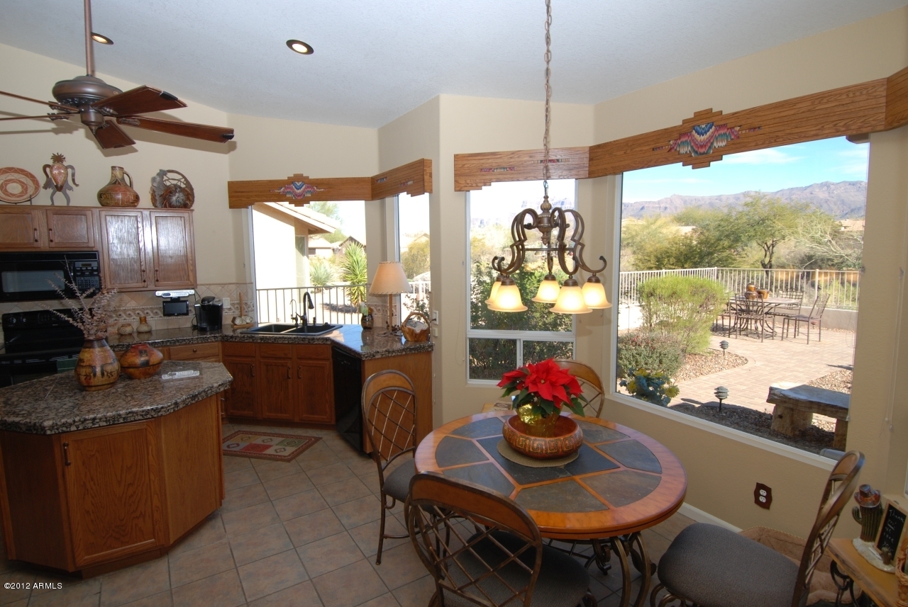 7548 Rugged Ironwood Road Gold Canyon, AZ 85118 - Photo 20 of 38 7548 kit window view091 (1)