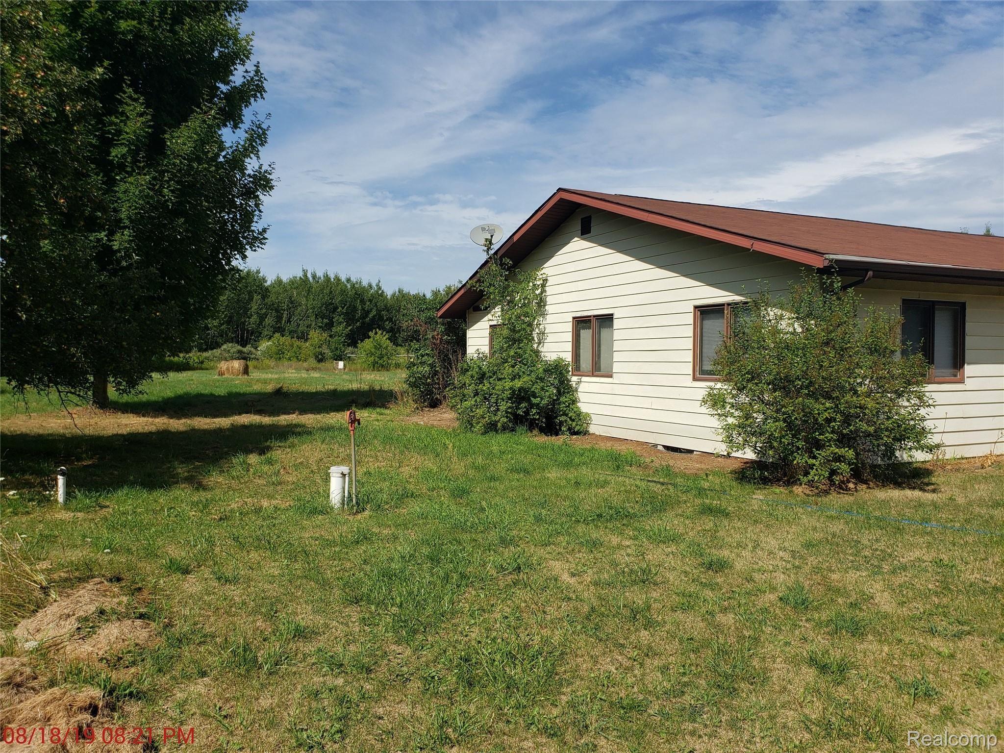 388 La Grant Road Twining, MI 48766 - Photo 5 of 50 20190818_161658.jpg