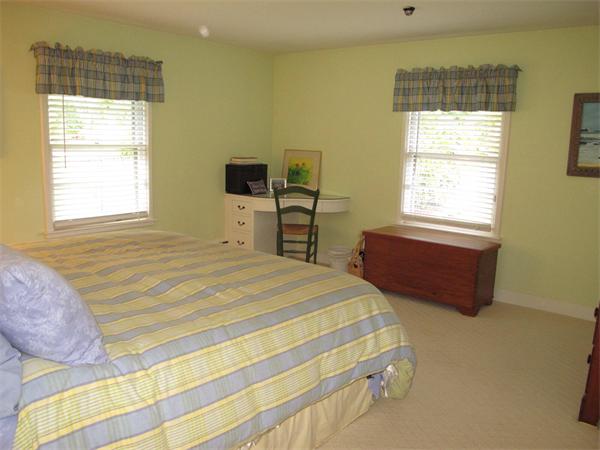 61 Kinnicutt Road Worcester, MA 01602 - Photo 24 of 30 Gallery Image 24