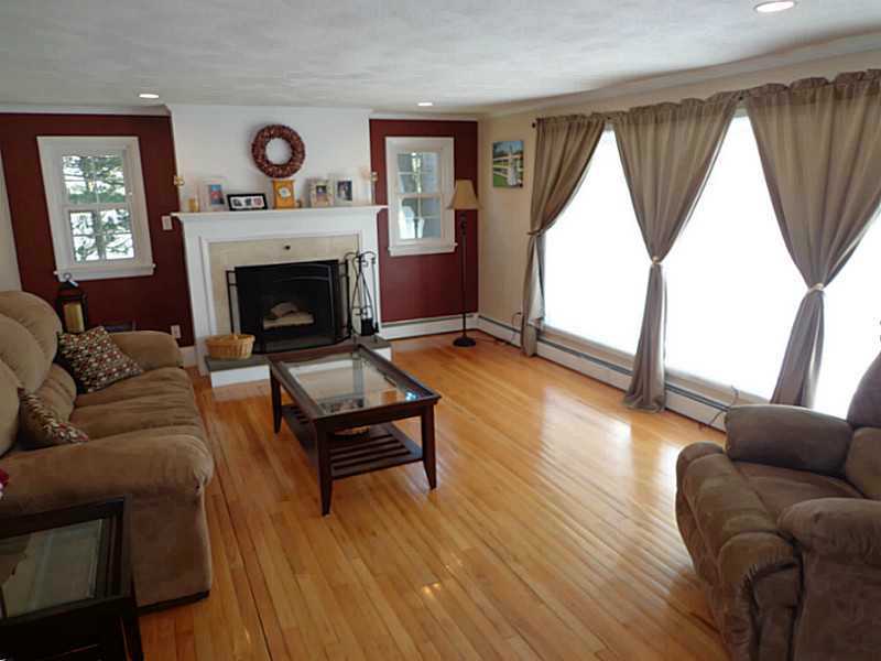 7 Rocky Crest Road Cumberland, RI 02864 - Photo 3 of 25 Living Room.