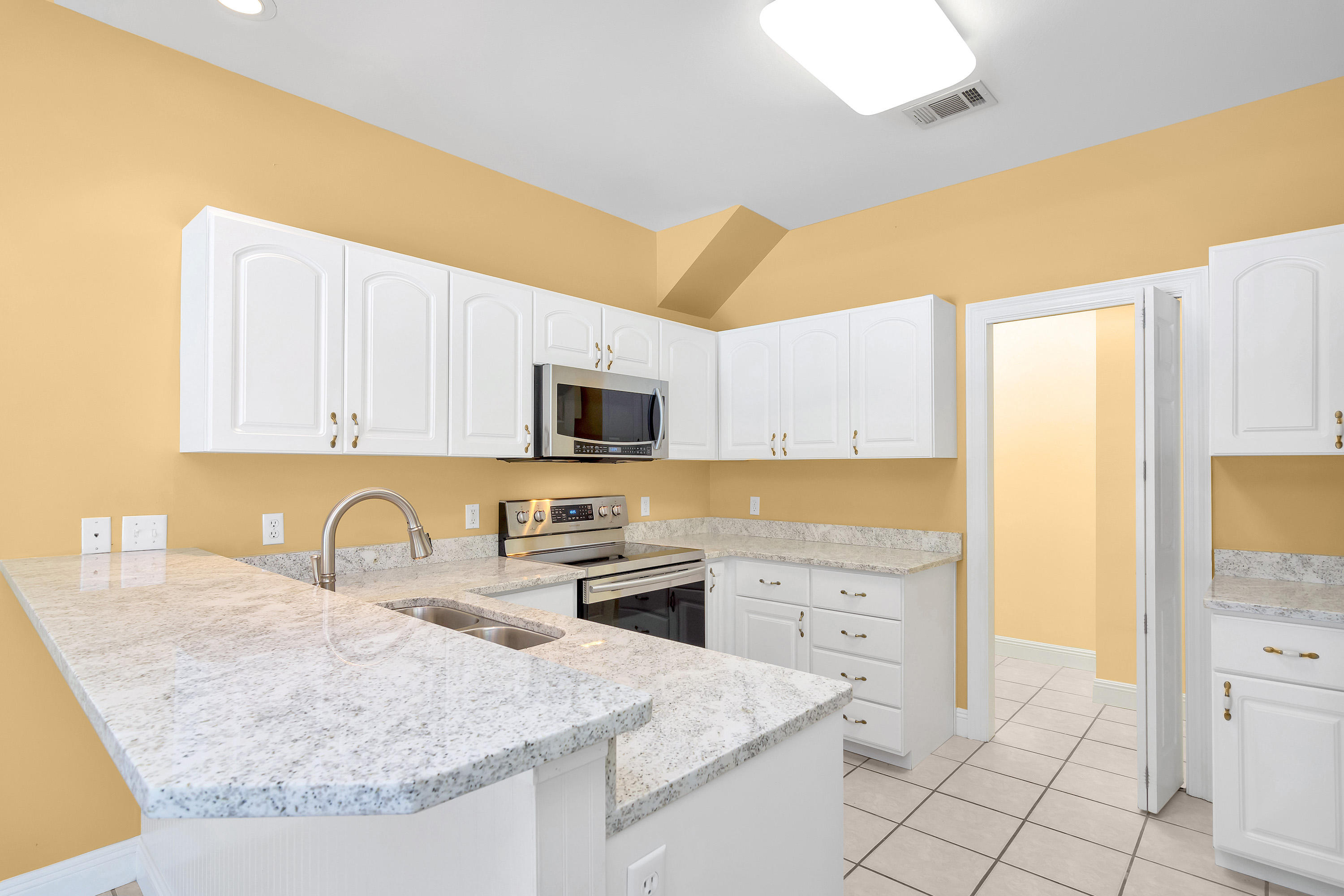24 Ferry Road Northeast Fort Walton Beach, FL 32548 - Photo 15 of 58 Gallery Image 15