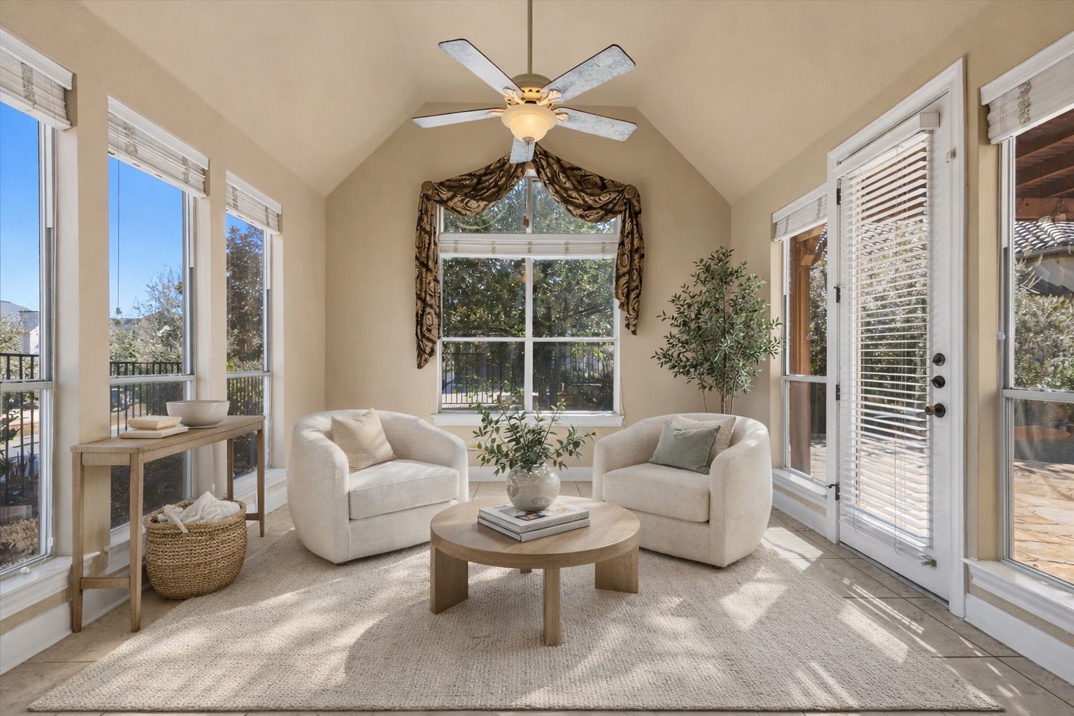 111 Whitley Drive Austin, TX 78738 - Photo 17 of 38 View of sunroom. Virtually staged.
