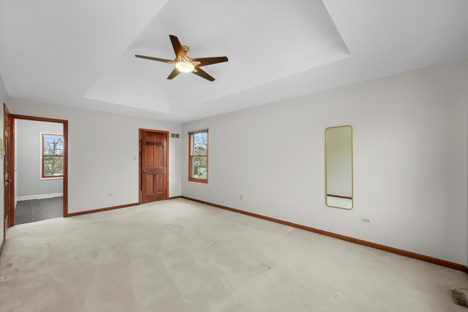 Undisclosed Address Naperville, IL 60563 - Photo 15 of 30 a view of empty room with ceiling fan