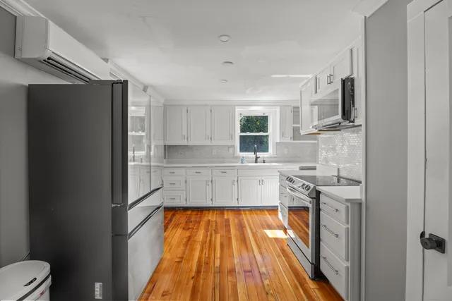 $519,900 | 52 B Millstone Road West, Waterford, CT 06385