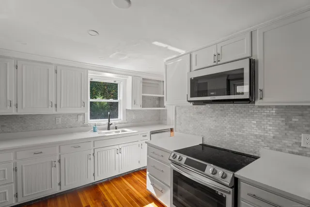 $519,900 | 52 B Millstone Road West, Waterford, CT 06385