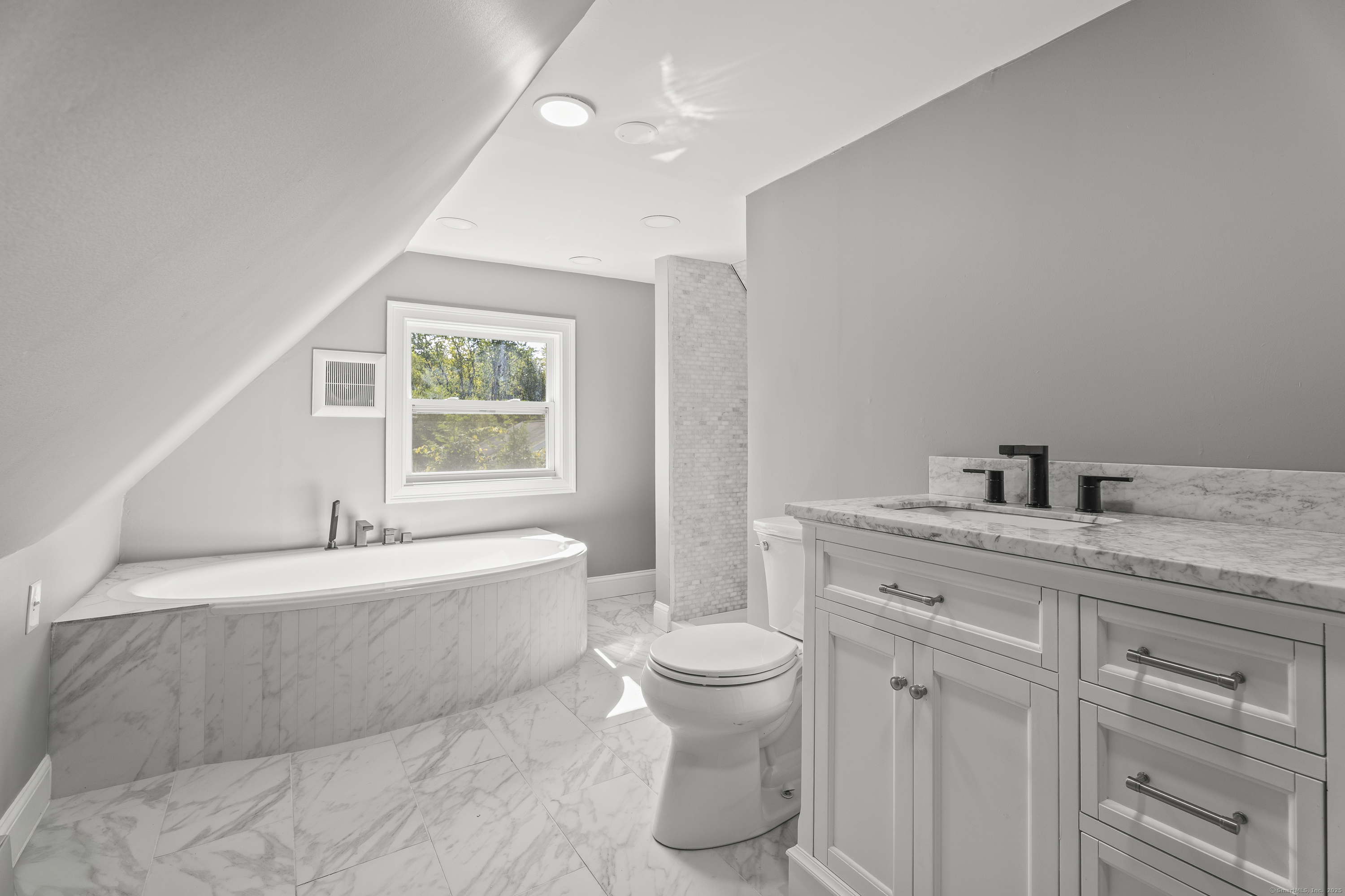 52 B Millstone Road West Waterford, CT 06385 - Photo 35 of 38