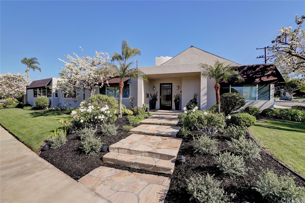 6138 South Le Doux Road Ladera Heights, CA 90056 - Photo 1 of 1