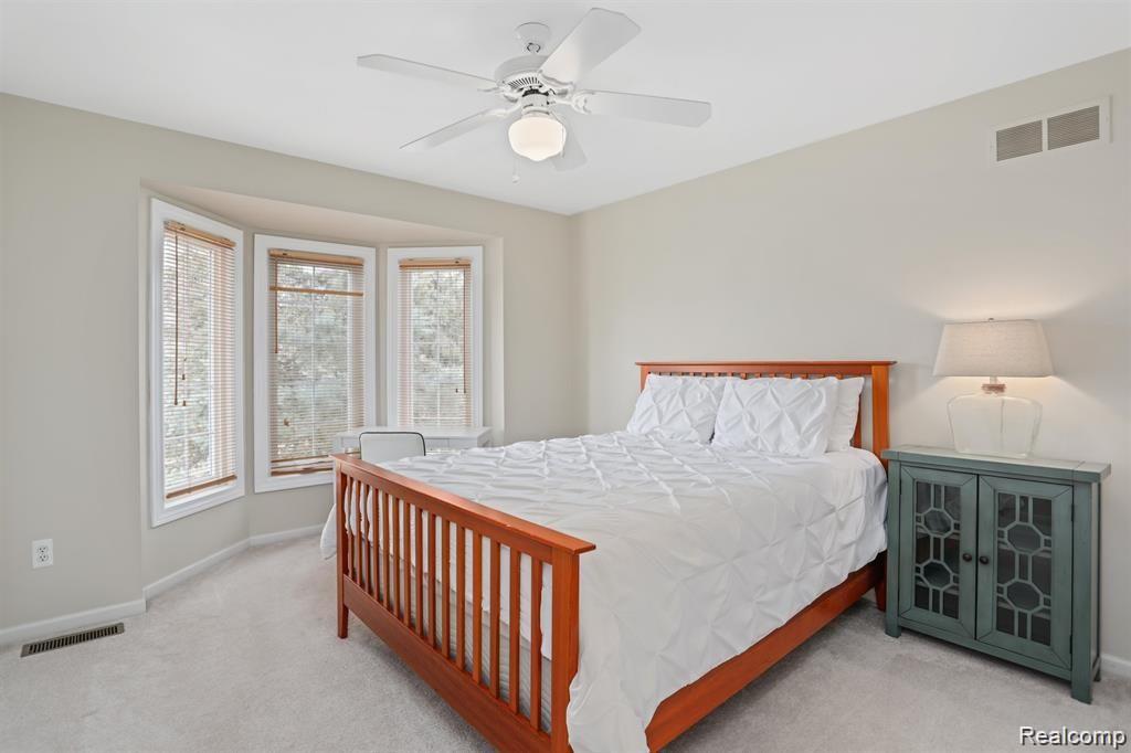 3837 Beechcrest Road Rochester Hills, MI 48309 - Photo 22 of 24