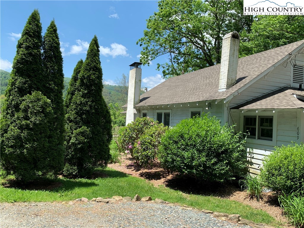 609 Mast Gap Road Sugar Grove, NC 28679 - Photo 3 of 26 Gallery Image 3