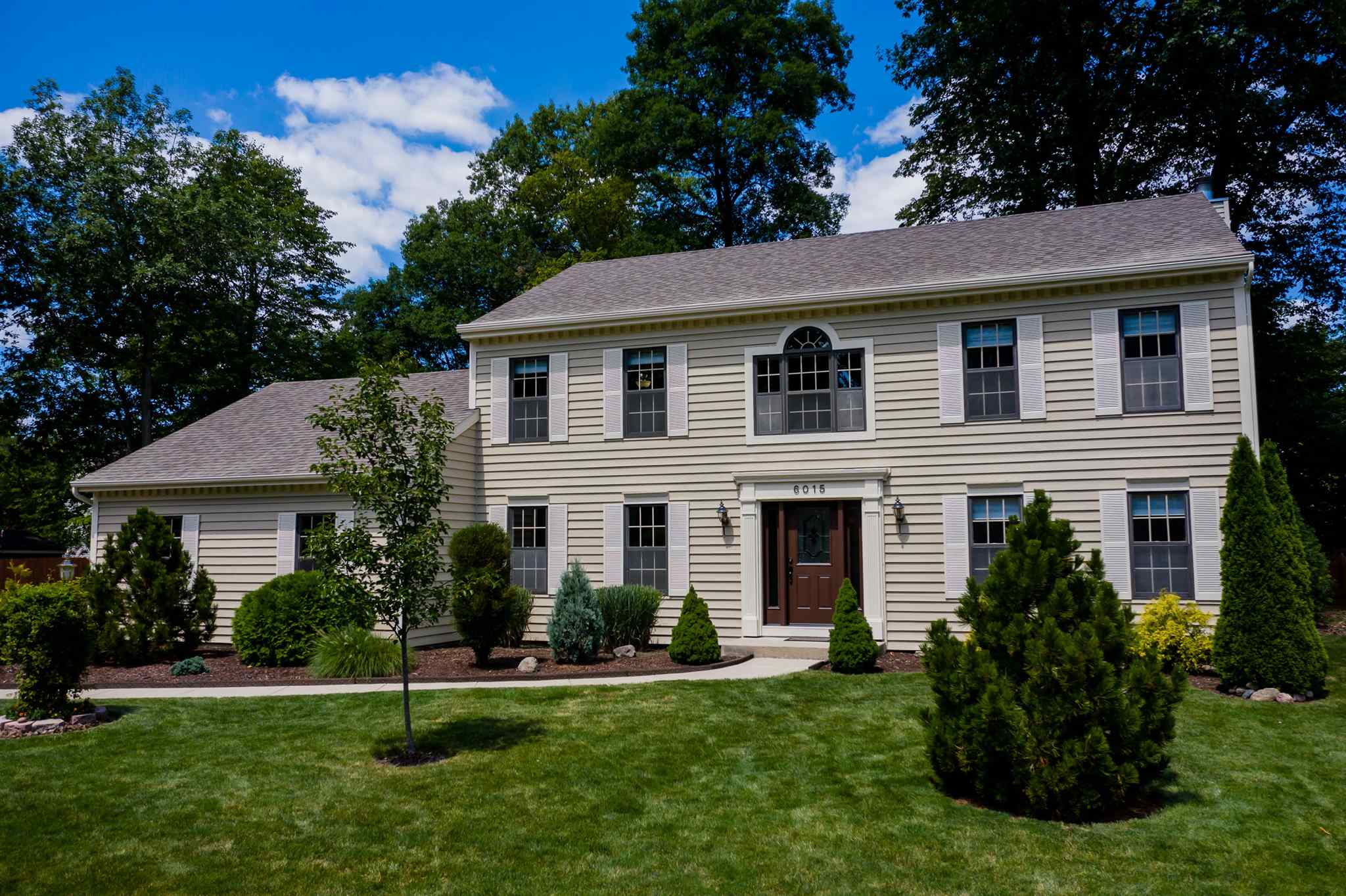6015 Spring Pond Road Fort Wayne, IN 46845 - Photo 1 of 36