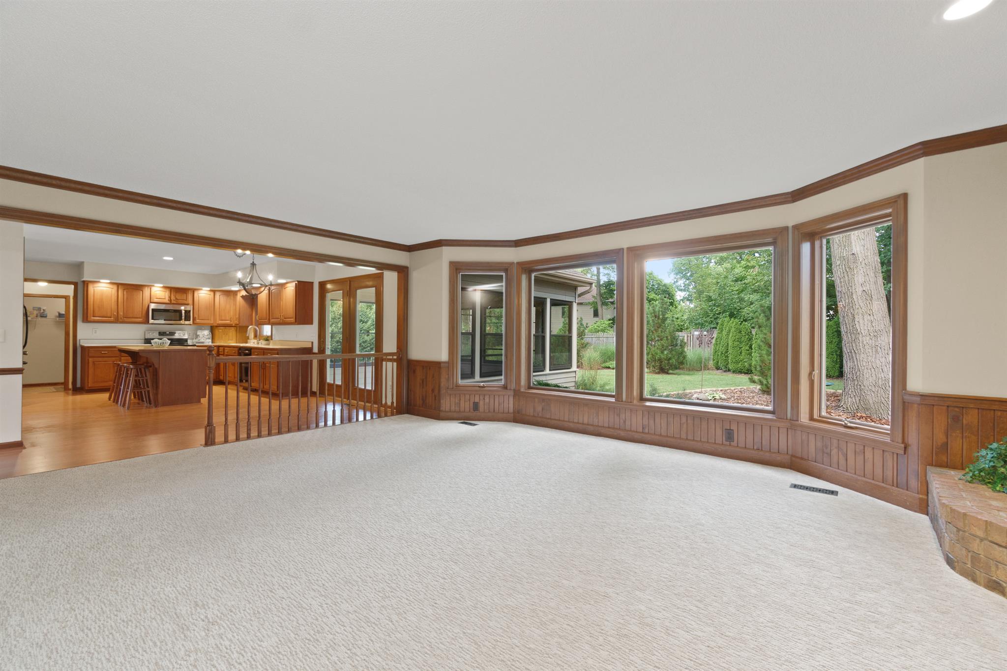 6015 Spring Pond Road Fort Wayne, IN 46845 - Photo 11 of 36