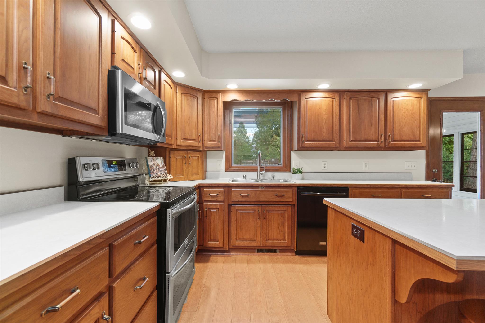 6015 Spring Pond Road Fort Wayne, IN 46845 - Photo 14 of 36