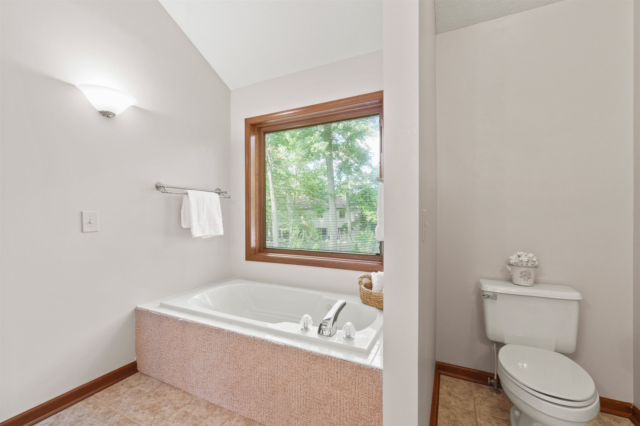 6015 Spring Pond Road Fort Wayne, IN 46845 - Photo 25 of 36
