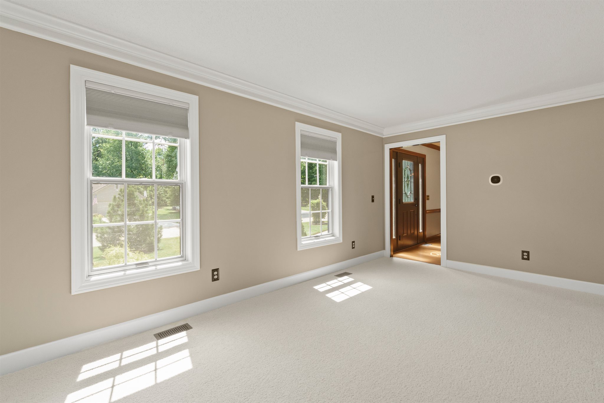 6015 Spring Pond Road Fort Wayne, IN 46845 - Photo 8 of 36