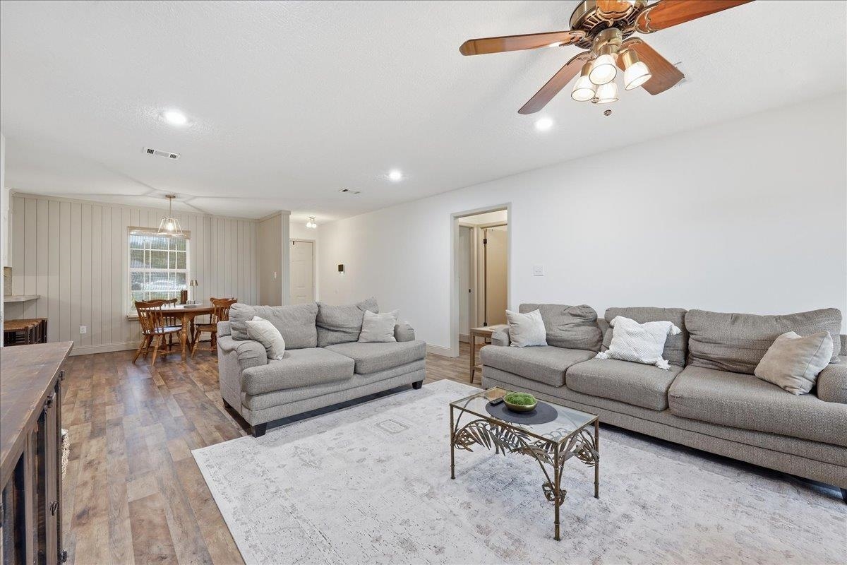 8077 Rice Lane Beaumont, TX 77705 - Photo 10 of 36