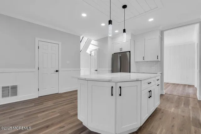 $689,900 | 9 Glen Court, Barnegat, NJ 08005