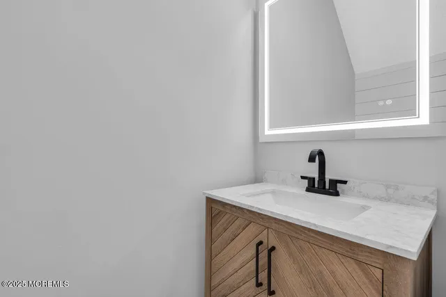 $689,900 | 9 Glen Court, Barnegat, NJ 08005