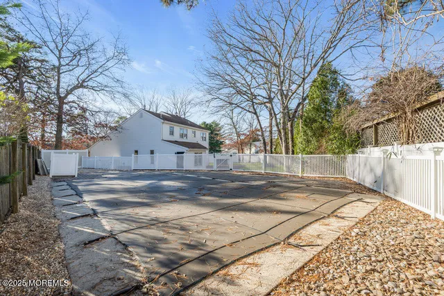 $689,900 | 9 Glen Court, Barnegat, NJ 08005