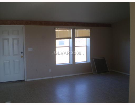 1171 East Brian Road Pahrump, NV 89048 - Photo 3 of 11 Living Room.