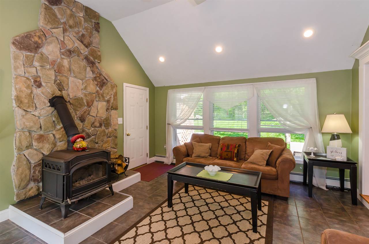 23 East Nashua Road Windham, NH 03087 - Photo 10 of 30