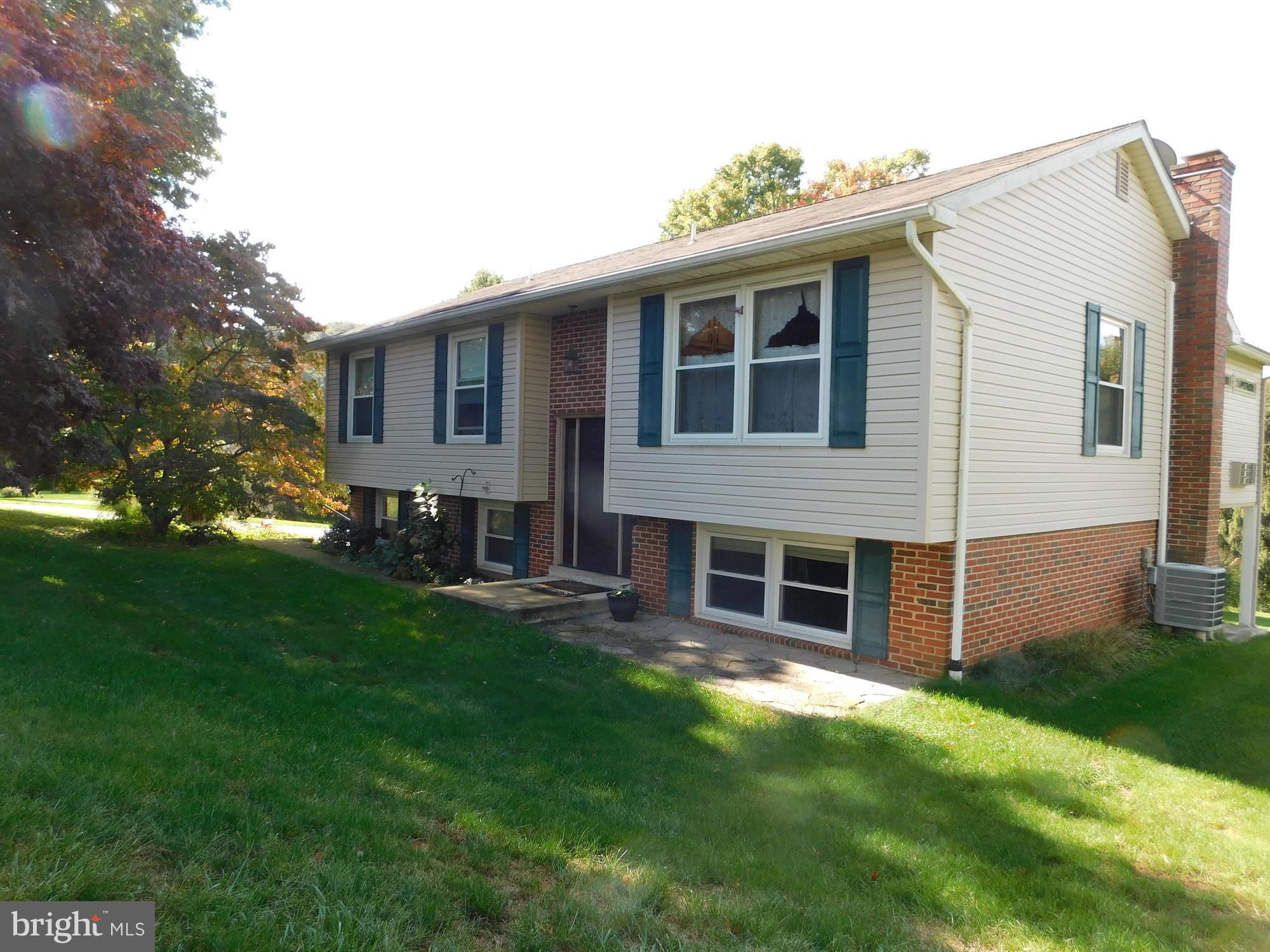 27 Apache Lane Willow Street, PA 17584 - Photo 1 of 20 Front