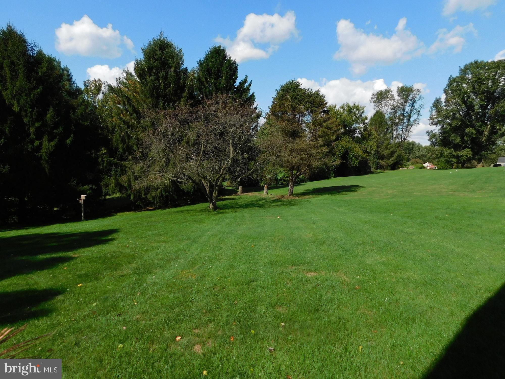 27 Apache Lane Willow Street, PA 17584 - Photo 4 of 20 Yard