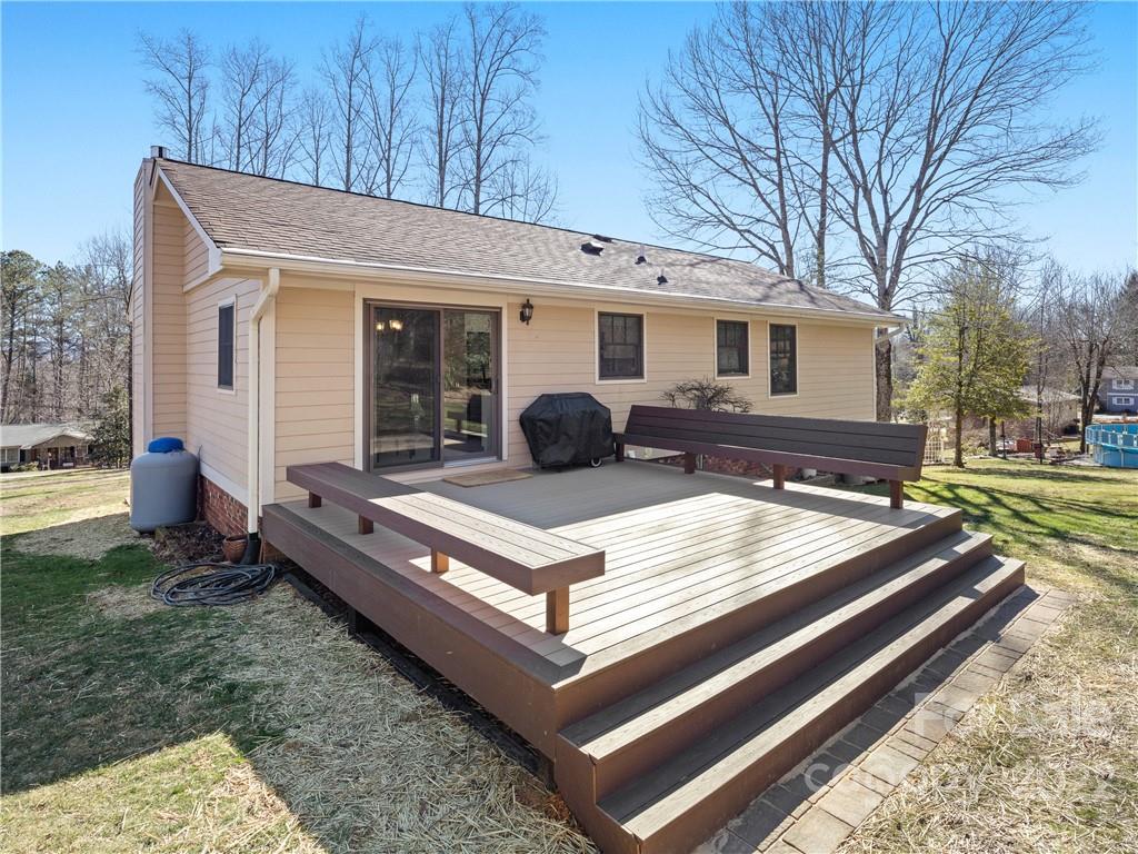 144 Quail Ridge Road Mills River, NC 28759 - Photo 6 of 24 Gallery Image 6