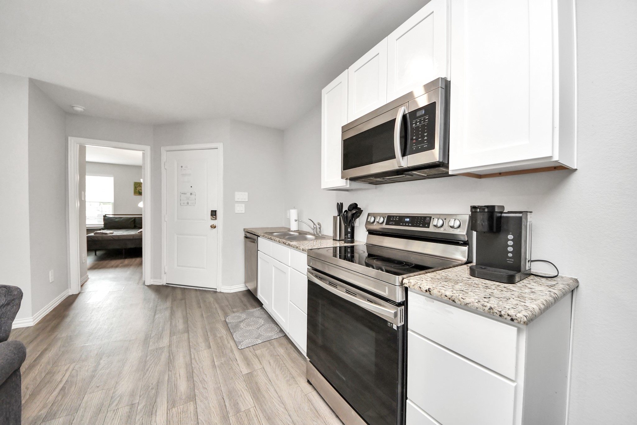 9027 Madera Road, Unit B Houston, TX 77078 - Photo 12 of 50